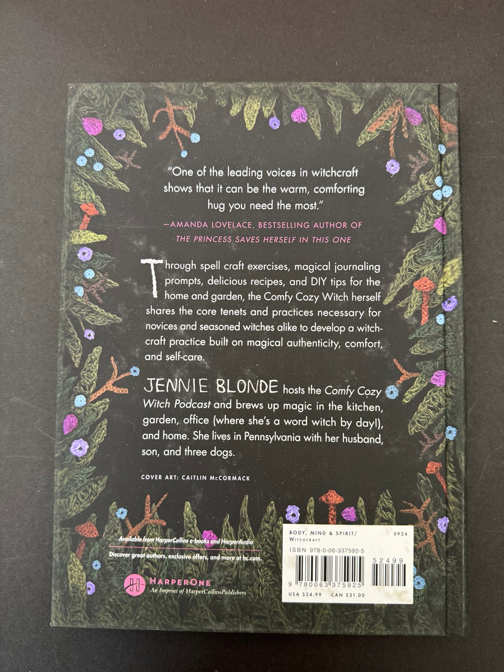 Back cover of The Comfy Cozy Witch’s Guide to Making Magic in Your Everyday Life — Jennie Blonde